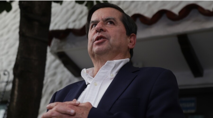 Juan Fernando Cristo Juan Fernando Cristo hace parte de la coalición Centro Esperanza