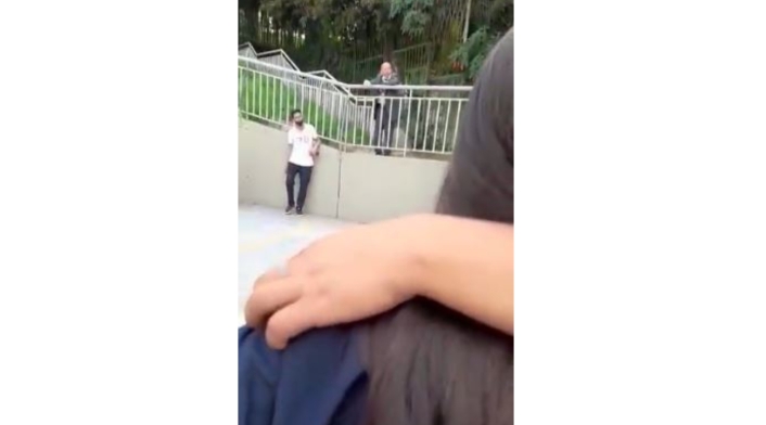 Profesor borracho en colegio Profesor borracho en colegio de Suba, en Bogotá