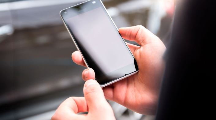Usuario de un smatphone Usuario de un smatphone