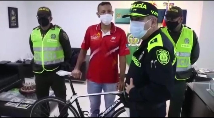 Gracias a la policia Nacional, paraciclista recuperó su bicicleta
