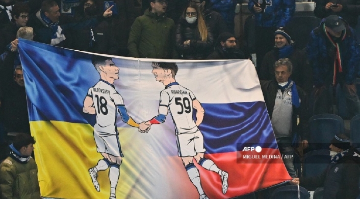 Banderas en contra de la guerra Rusia - Ucrania