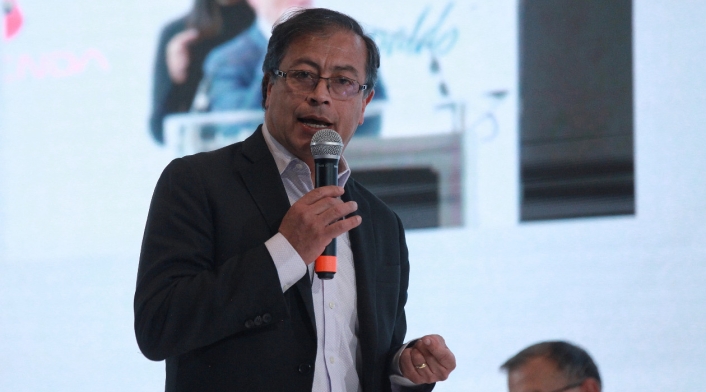 Gustavo Petro, ganador de la consulta por el Pacto Histórico