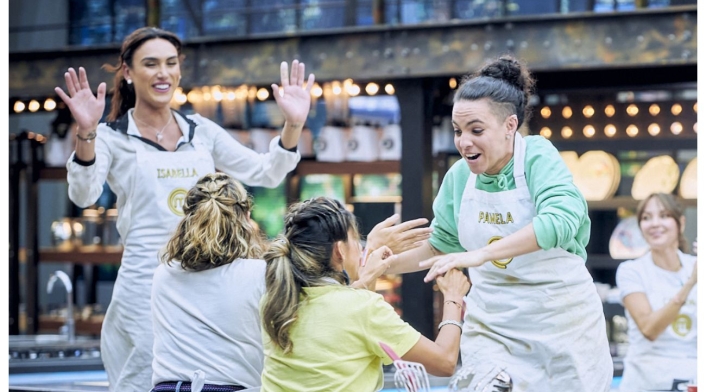 Isabella Santiago y Pamela en Masterchef Isabella Santiago y Pamela en Masterchef