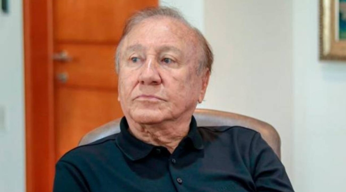 La Clínica Bucaramanga desmintió que el candidato tenga la enfermedad.