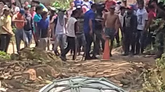 Población Migrante en acción violenta contra Ejército