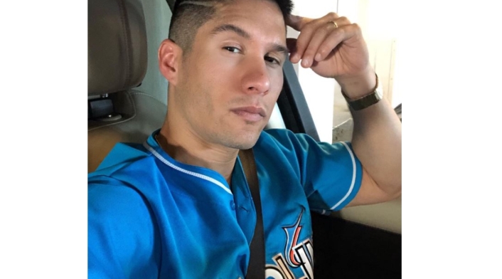 Chyno Miranda en su carro