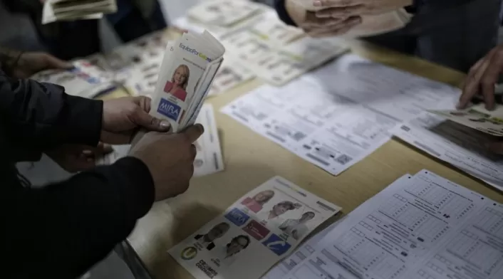 Elecciones en Colombia Conteo de votos en elecciones en Colombia