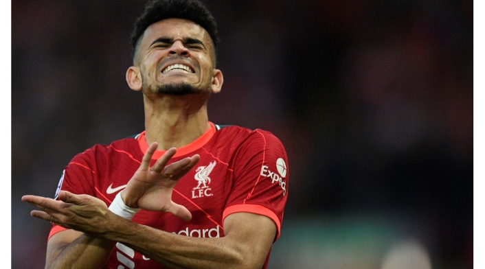 Luis Díaz en Liverpool Luis Díaz falla en gol en Liverpool