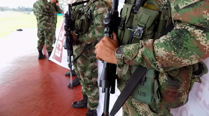Grupo de soldados colombianos Grupo de militares colombianos