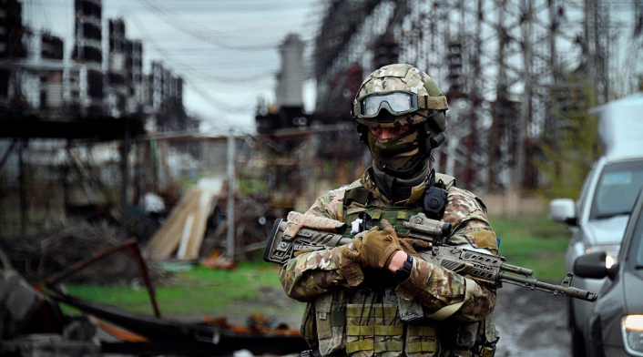Soldado ruso en Luhansk, Ucrania Soldado ruso en Luhansk, Ucrania