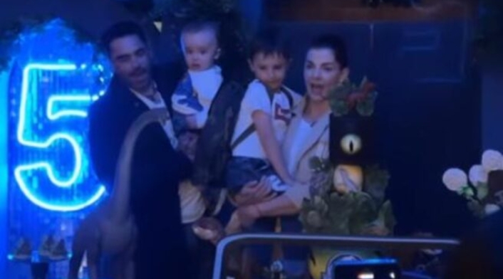 Carolina Cruz y Lincoln Palomeque en el cumpleaños de su hijo