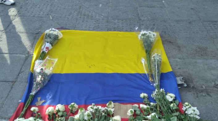 Emotivo homenaje a Freddy Rincón en el lugar del fatal accidente