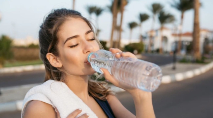 Beber agua a diario Beber agua a diario