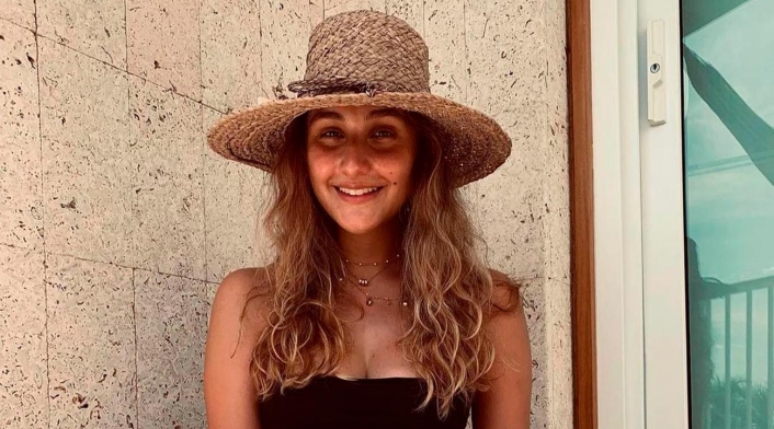 Laura Maré, cantante colombiana v Laura Maré, cantante colombiana