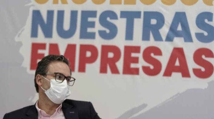 Nicolás Uribe Nicolás Uribe, presidente de la Cámara de Comercio de Bogotá