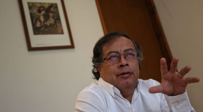 Petro insiste: más peligroso el carbón que la cocaína Petro insiste: más peligroso el carbón que la cocaína