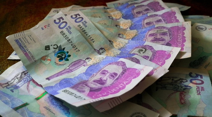 Dinero Dinero