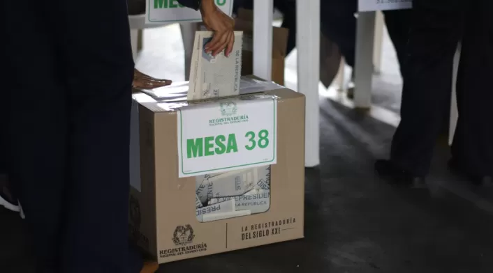 Los partidos empezaron a hacer las movidas camino a las elecciones de octubre. Elecciones en Colombia