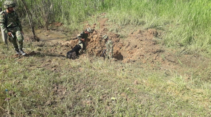 Ejército desactivó dos artefactos explosivos instalados en la vía de Tame-Arauca