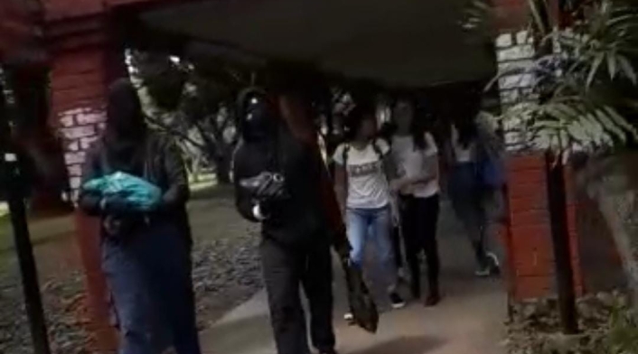 Metros más adelante usan explosivos en contra de la Fuerza Pública