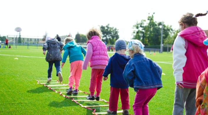 Niños jugando