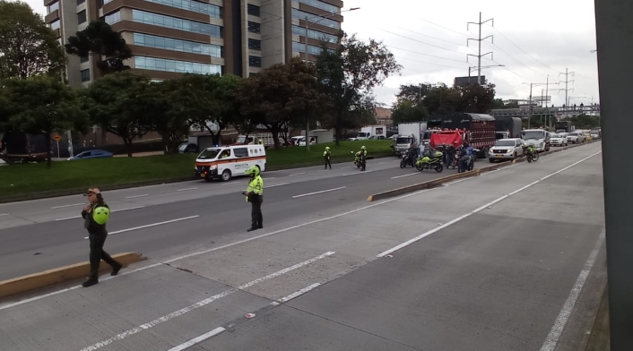 Autopista Norte bloqueada por protestas de bicitaxistas