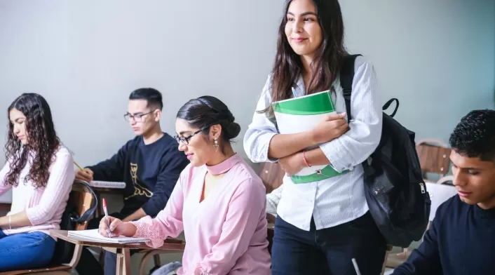 Estudiantes - Universitarios - Estudiar