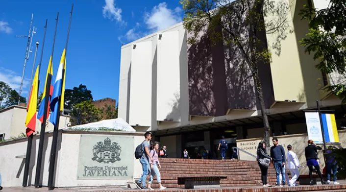 Universidad Javeriana Universidad Javeriana