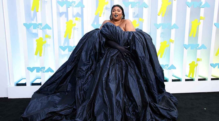 La cantante 'Lizzio' fue cuestionada por su look en los MTV VMAs 2022 La cantante 'Lizzio' fue cuestionada por su look en los MTV VMAs 2022