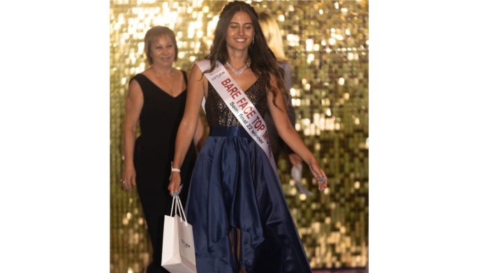 Miss Inglaterra: Concursante se presenta sin maquillaje Miss Inglaterra: Concursante se presenta sin maquillaje