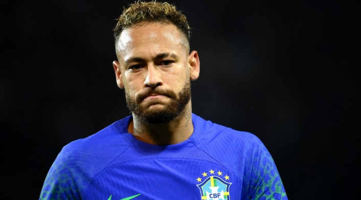Neymar en un partido de la selección brasileña Neymar en un partido de la selección brasileña