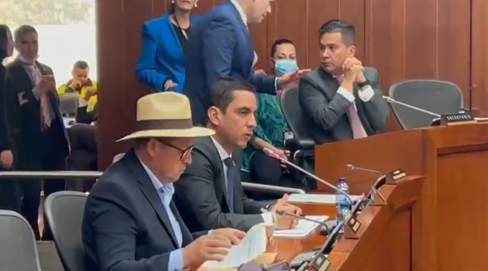 Senador Álex Flórez vuelve al Congreso Senador Álex Flórez vuelve al Congreso