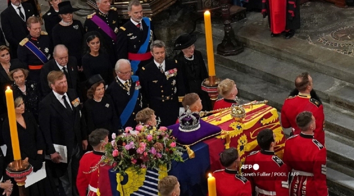 El acercamiento entre Felipe VI y Juan Carlos I El acercamiento entre Felipe VI y Juan Carlos I