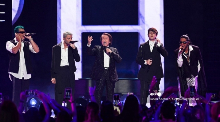 Raphael y CNCO en premios Billboard Raphael y CNCO en premios Billboard