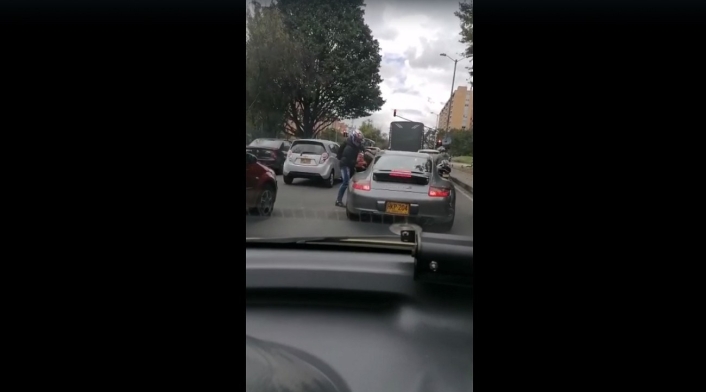 Robo a carros en trancón Robo a carros en trancón