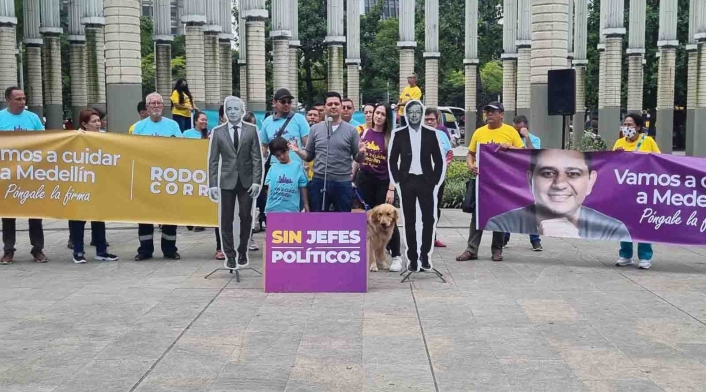 Rodolfo Correa renuncia a gobernación para aspirar a Alcaldía de Medellín Rodolfo Correa renuncia a gobernación para aspirar a Alcaldía de Medellín
