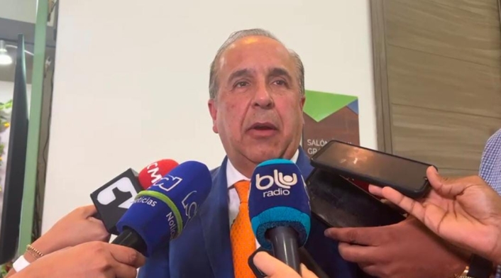 Guillermo Reyes, ministro de Transporte