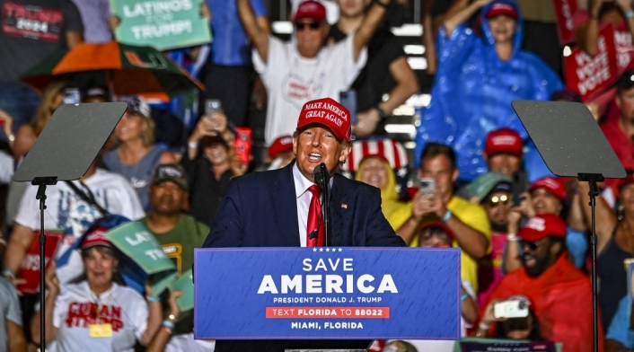 Donald Trump es investigado por un fiscal independiente. Donald Trump, líder de los Republicanos