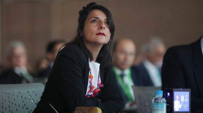Ministra Irene Vélez: Salida del hijo con constreñimiento Irene Vélez