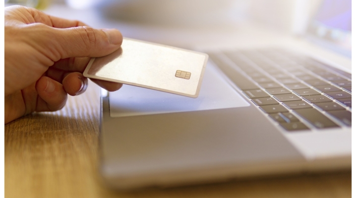Datacrédito y cómo salir de centrales de riesgo con nueva ley Pagando deudas con tarjeta