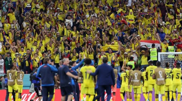 Ecuador derrotó a Qatar en Mundial Ecuador celebra su triunfo ante Qatar