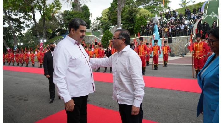 Gustavo Petro y Nicolás Maduro Gustavo Petro y Nicolás Maduro