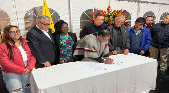 Petro sanciona ley de Paz Total Petro sanciona ley de Paz Total