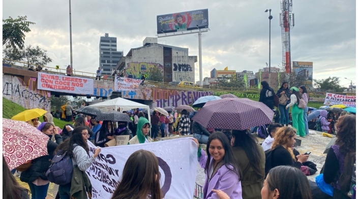 Marcha de feministas en Bogotá