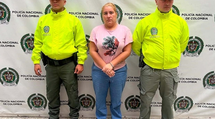 Alias La mona