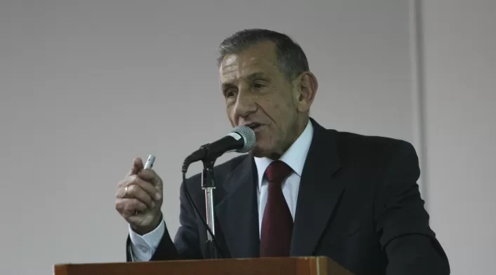 Julio Londoño Paredes Julio Londoño Paredes