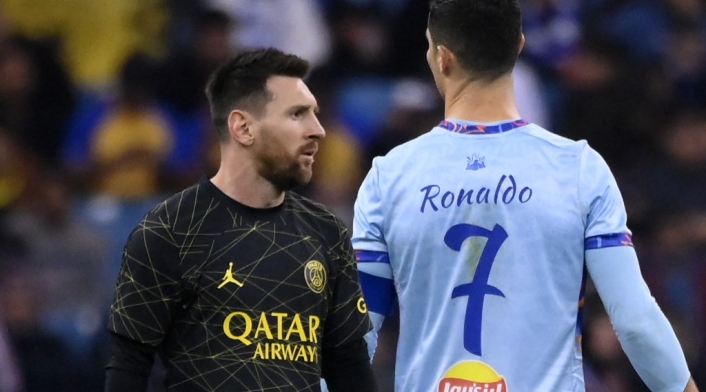 Lionel Messi y Cristiano Ronaldo en partido amistoso