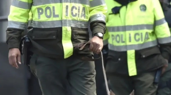Siete policías exigían dinero para dejar en libertad a traficantes de droga en Bogotá Siete policías exigían dinero para dejar en libertad a traficantes de droga en Bogotá