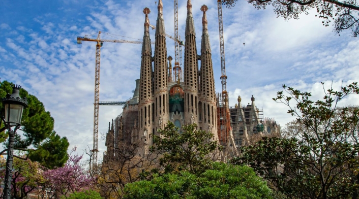 Desde 1882 se está construyendo este templo Basílica de la Sagrada Familia,