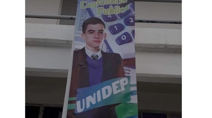 Universidad promocionó su carrera de contaduría con actor de cine para adultos